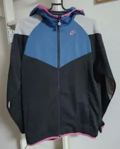 Item thumbnail for item 2dc8aace-1a70-4c3f-820f-fc65688bea6d