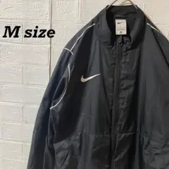 ナイキ　胸ロゴナイロンジャケット ブラック