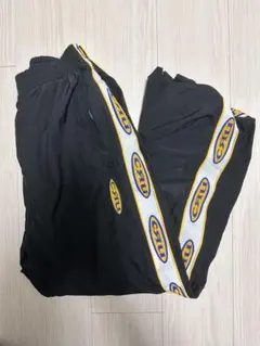 CRU ブラック　ナイロンパンツ　サイドロゴ入り　古着