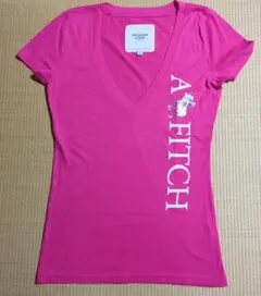 【アバクロンビー&フィッチ】レディースＴシャツ　Ｖネック