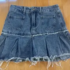 ダークデニム プリーツスカート フリンジ仕上げ