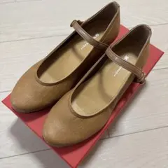 みかん様専用maremareストラップパンプス 22.5㎝ 靴のサムネイル