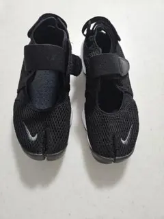 Nike ブラック スポーツサンダル