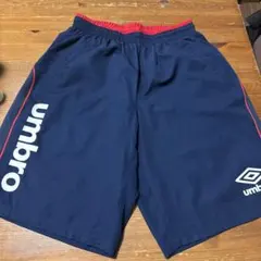 umbro ネイビー ハーフパンツ