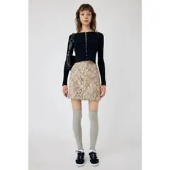 「新品タグ付き」Moussy ヘビ柄 合成皮革 ミニスカートS size