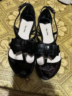 miumiu トングサンダル