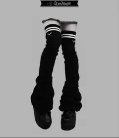 【完売品】AVENCHUMU×DimMoire レッグウォーマー ブラック lace ruffle studs leg warmer – AVENCHUMU （アバンチュウム）