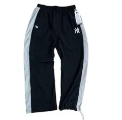 MLB ヤンキース　ナイロンパンツ 刺繍　ワイドトラックパンツ　Mサイズ