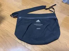 adidas HIROCOLEDGE サコッシュ ショルダーバッグのサムネイル