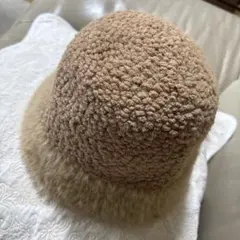ファーとニットのバケットハット ベージュ
