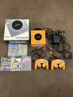 任天堂 ゲームキューブ オレンジ 本体+コントローラー2個+ソフト5本