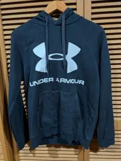 アンダーアーマー　プルパーカー　ブラック　トレーニング　ストリート