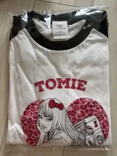 伊藤潤二 サンリオ ラグランTシャツ ギャル富江 ハローキティ Mサイズ
