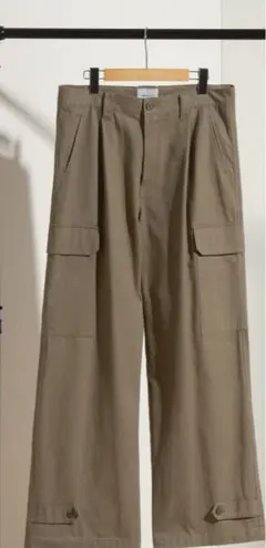 Item thumbnail for item 5eddeecc-4771-421b-9921-bcafa4cbdcdd