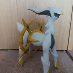 ポケモン　ソフビ フィギュア　アルセウス