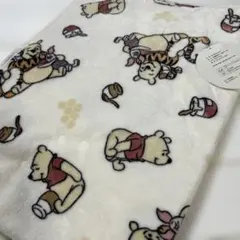 新品未使用　バースデイ　くまのプーさんお昼寝毛布85cm×115cm