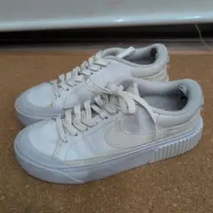 No.22-23 NIKE ウィメンズ コート レガシー リフト DM7590-