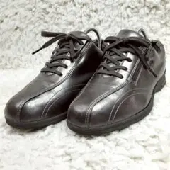 美品 23.5㎝◎YONEX コンフォートシューズ ガンメタ パワークッション