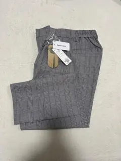 ikka グレー チェック柄 スラックス