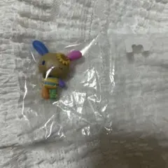 みんなでバカンスフィギュア　サンリオ　日焼けうさはな