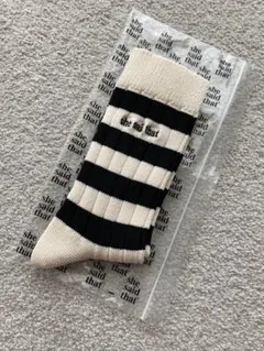 新品★1870円のお品　she said that 靴下屋　タビオ　ソックスのサムネイル