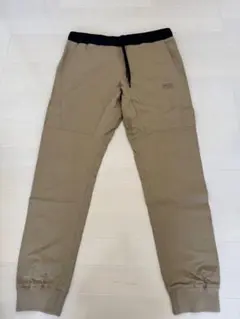 ベージュ スリムフィット ワークパンツ