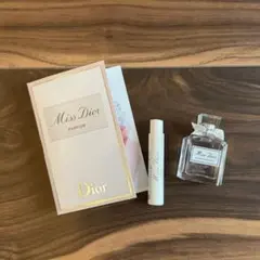 Dior diptyque 他 香水サンプルセット Jamal Kazura - メルカリ