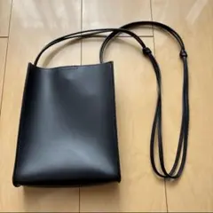 LOWRYS FARM ブラック　ショルダーバッグ