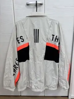 adidas THREE STRIPES ナイロンジャケット　ホワイト