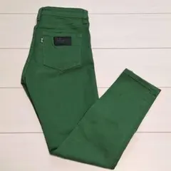 新品 RNA グリーンスリムデニムパンツのサムネイル