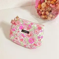 Item thumbnail for item 255084d6-acd5-4fd2-8545-99142d888449