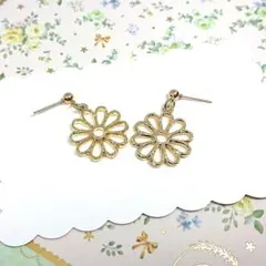 No.128☆大ぶりフラワー ピアス イヤリング マスクチャーム