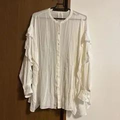 美品 NOBLE 長袖 ラッフルエアリーブラウス ホワイト フリルのサムネイル