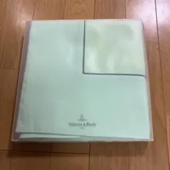 Villeroy & Boch 薄緑色 テーブルクロスのサムネイル