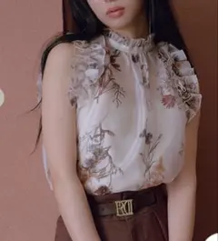 FRAY I.D ボタニカルフラワーブラウス 2wayギャザーフリルブラウス