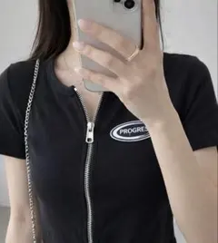 ダブルファスナー ブラックTシャツ