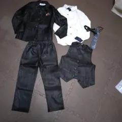 フォーマルスーツセット 黒 ストライプ　120センチ