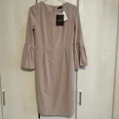 GIRL 新品タグ付き　袖フレア長袖ワンピース