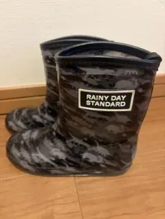 迷彩恐竜柄　キッズ長靴　17センチ　美品