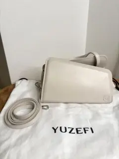 希少 YUZEFI ハンドバッグ ユゼフィ トゥモローランド