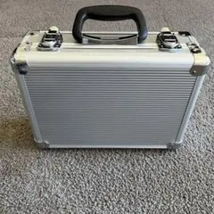 Item thumbnail for item 4b4f6ced-f2b2-496c-8f55-0146a50dcb0c