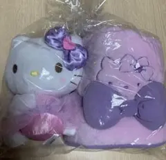 ハローキティ　ブランケット、ぬいぐるみセット