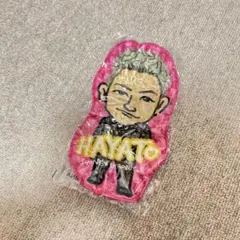 あ*な様 【即日発送】⭐︎レア⭐︎ ジェ猫　小森隼　缶バッジ　サイン入り GENERATIONS 小森隼 缶バッジ - メルカリ