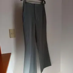 GU グレー フレアパンツ ウエストゴム M