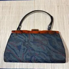 Item thumbnail for item 8eb78ae6-0cdd-4599-84da-20cac1c3c4a7