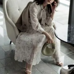 2025年最新】jusglitty ボウタイプリーツワンピースの人気アイテム