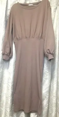 RESEXXYピンクベージュ長袖 ウエストゴム ワンピース