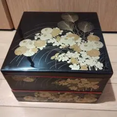 【新品未使用】天然木 黒色　2段重箱 花柄模様