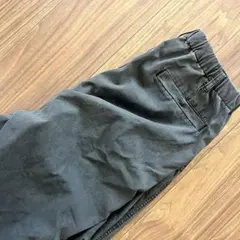 ユニクロ　ワイドパラシュートパンツ　ダークグレー