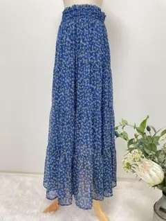 ローリーズファーム　花柄スカート　青